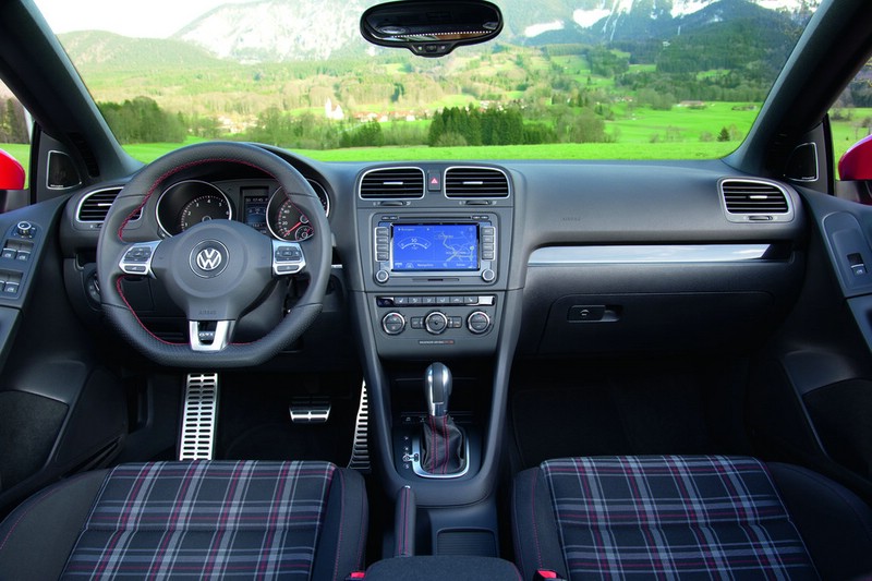 Galerie Volkswagen Golf Gti Cabrio Interieur Bilder Und Fotos