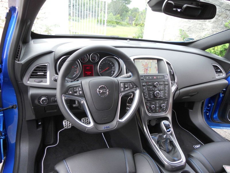 Opel Astra Opc Im Test Konig Des Drehmoments