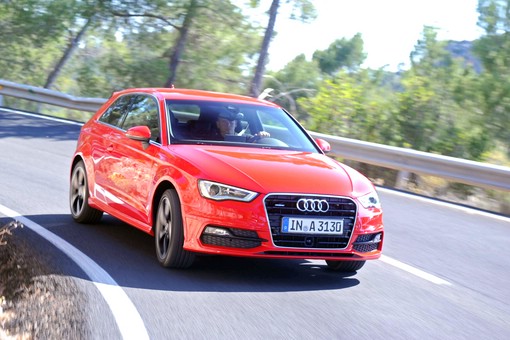 Roter Audi A3 2013
