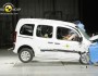 Mercedes-Benz Citan beim Crashtest in der Seitenansicht
