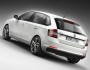 Weißer Skoda Rapid Spaceback in der Heckansicht