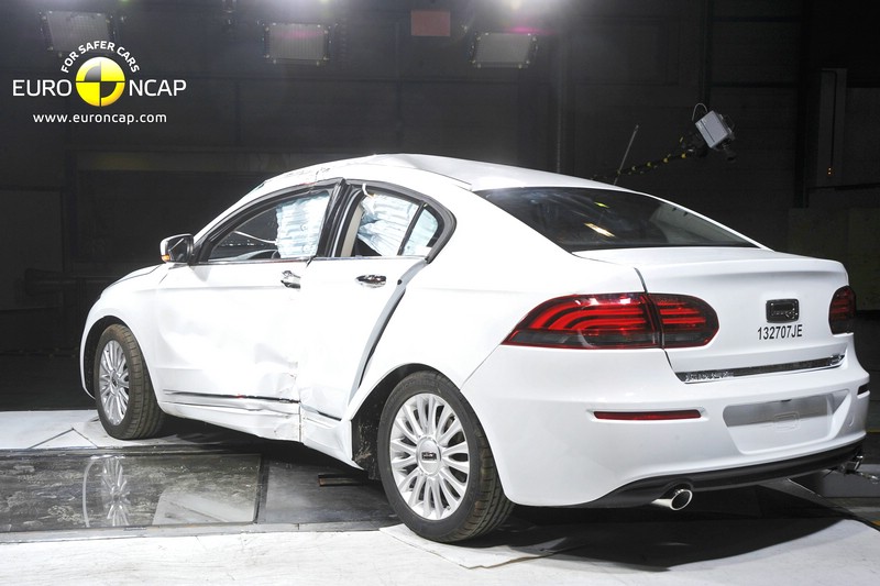 VW up! und Beetle mit 5 Sternen im EuroNCAPCrashtest