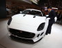 Das neue Jaguar F-Type Coupé in weiß in der Frontansicht