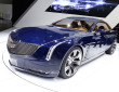Die neue Cadillac-Studie Elmiraj auf einer Messe
