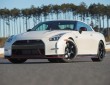 Der Supersportwagen Nissan GT-R Nismo in weiß