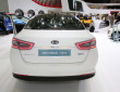 Kia präsentiert den überarbeiteten Optima Hybrid auf Autosalon Genf 2014