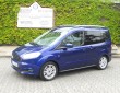 Dunkelblauer Ford Tourneo Courier von Außen, Standaufnahme