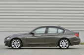 Die BMW 320d Limousine ist 4,62 Meter lang.