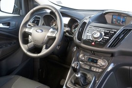Der Innenraum des 2013-er Ford Kuga