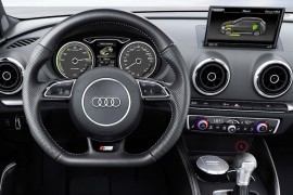 Das Cockpit des Hybridautos Audi A3 Sportback e-tron
