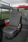 Der Einzelsitz im Fond des Land Rover Defender 90 Station Wagon