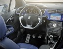 Das Cockpit des Citroen DS3 e-HDi 90 Automatic Cabrio