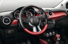 Das Cockpit des Opel ADAM 1.4 ecoFlex