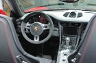 Das Cockpit des Porsche 911 Carrera GTS