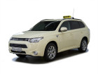 Mitsubishi Outlander Plug-In-Hybrid-Taxi