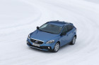 Volvo V40 Cross Country T5 AWD bei Schnee und Glätte