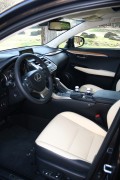 Lexus NX 200t Luxury Line, Vordersitze