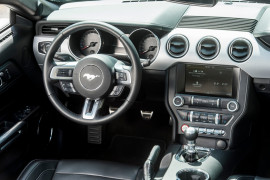 Ford Mustang Cockpit