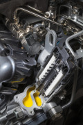 2.0-CDTI-Motor von Opel: Der Turbolader verfügt über Wasserkühlung, ein separater Ölfilter (Foto) schützt die Lager zusätzlich vor Verschleiß.