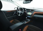 Toyota Avensis Limousine Facelift 2015 Cockpit