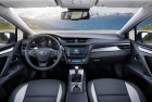 Toyota Avensis Touring Sports Facelift 2015 Armaturenbrett