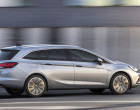 Opel Astra Sports Tourer, Fahraufnahme, Seitenansicht