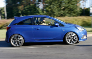 Fahraufnahme Opel Corsa OPC, Seitenansicht