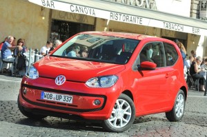 VW Up! in Rot
