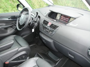 Innenraum des Citroën Grand C4 Picasso HDI 165