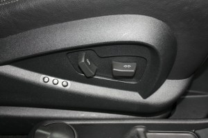 Sitze mit Memory-Funktion im Citroën Grand C4 Picasso HDI 165