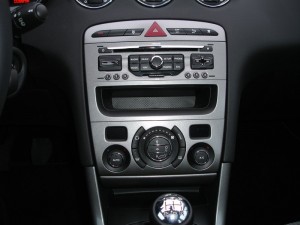 Zweizonen-Klimaanlage im Peugeot 308