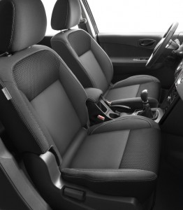 Renault Koleos Fahrer und Beifahrersitze