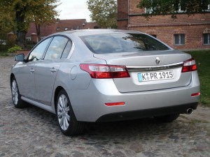 Renault Latitude dCi 175 FAP in der Heckansicht