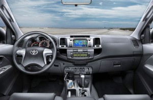 Toyota Hilux Cockpit, Mittelkonsole, Lenkrad