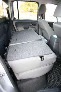 Die Sitzbank lässt sich umklappen