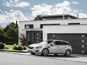 Volvo V60 Plug-in-Hybrid beim tanken