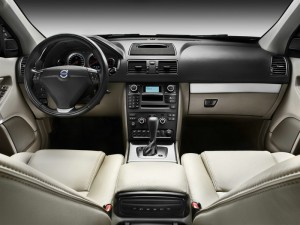 Volvo XC90 mit Leder und Navi