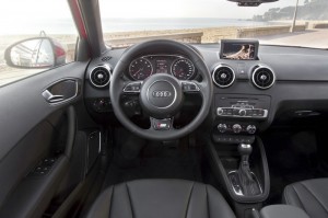 Das Cockpit des Audi A1 Sportback