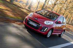 Der neue Citroen C1 in der Farbe Rot