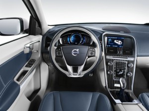 Cockpit, Lenkrad, Mittelkonsole des Volvo XC60 Plug-in-Hybrid