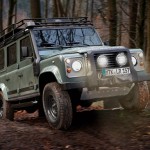 Das neue Sondermodell Land Rover Defender Blaser Edition in der Frontansicht