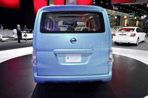 Concept Car Nissan e-NV200 in der Heckansicht