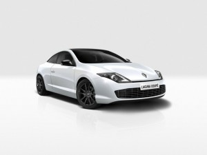 Das Renault Laguna Coupe in der Farbe Weiss