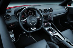 Das Cockpit des neuen Audi TT RS Plus
