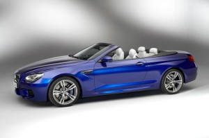 Das BMW M6 Cabrio in der Seitenansicht in der Farbe Blau