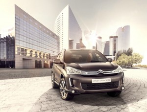Citroen C4 Aircross präsentiert sich von vorne