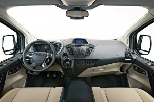 Der Innenraum des Konzeptfahrzeugs Ford Transit Tourneo Custom Concept