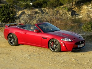 Das Jaguar XKR-S Cabriolet in der Seitenansicht - Standaufnahme