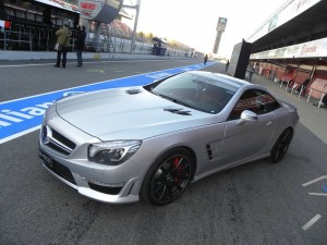 Mercedes-Benz präsentiert den neuen SL 63 AMG