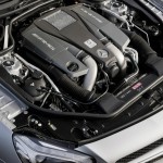 Der Mercedes-Benz SL 63 AMG Motor leistet 537 PS